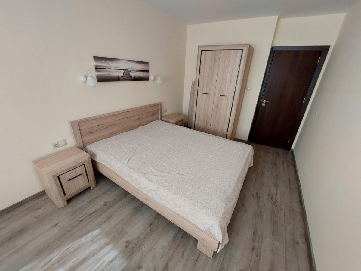 Апартаменти За Гости Делукс Burgas Exterior photo
